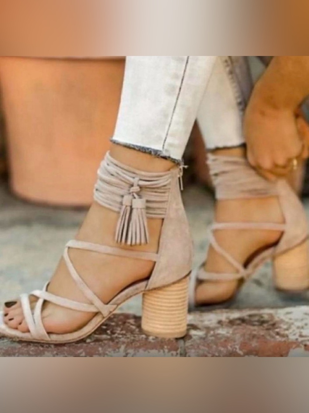 Jeffrey Campbell Beige Suede Tassel Boho Neutral Block Heel Sandals Size 9 Cute